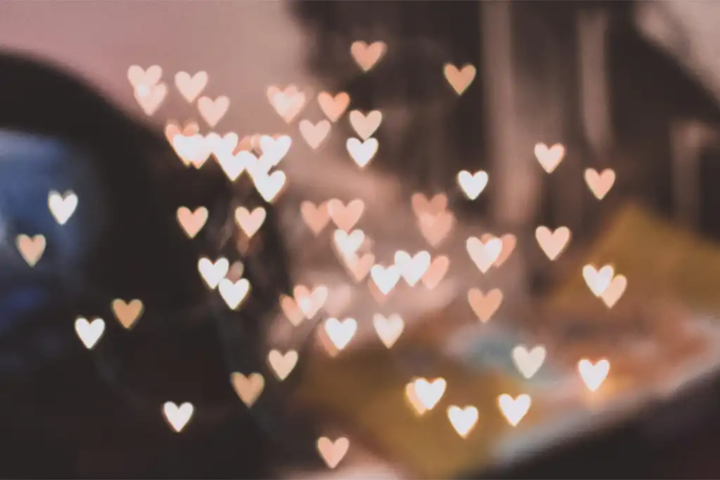 Signs an Emotionally Unavailable Man Is in Love with You